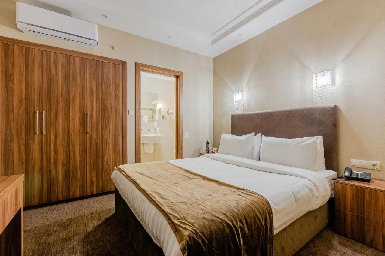 Crystal Hotel Kiev Bagian luar foto