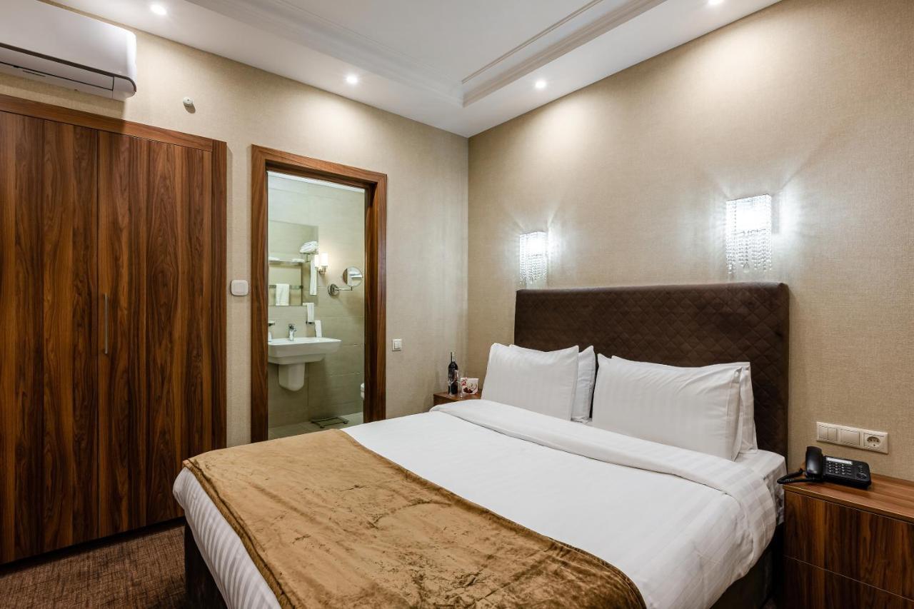 Crystal Hotel Kiev Bagian luar foto