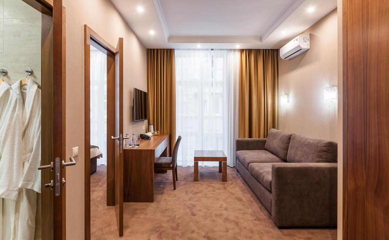 Crystal Hotel Kiev Bagian luar foto