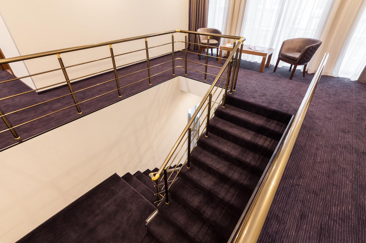 Crystal Hotel Kiev Bagian luar foto