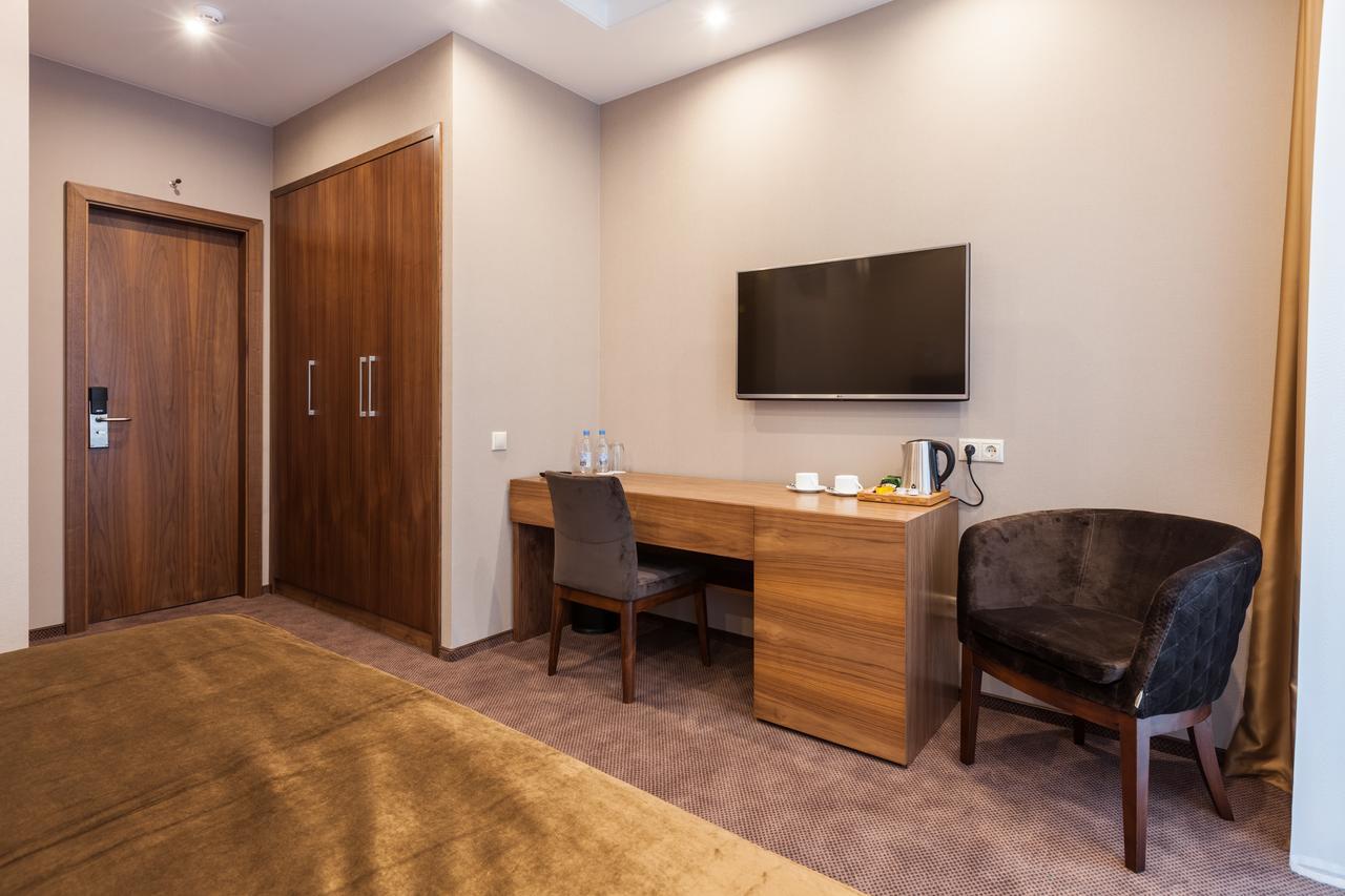 Crystal Hotel Kiev Bagian luar foto