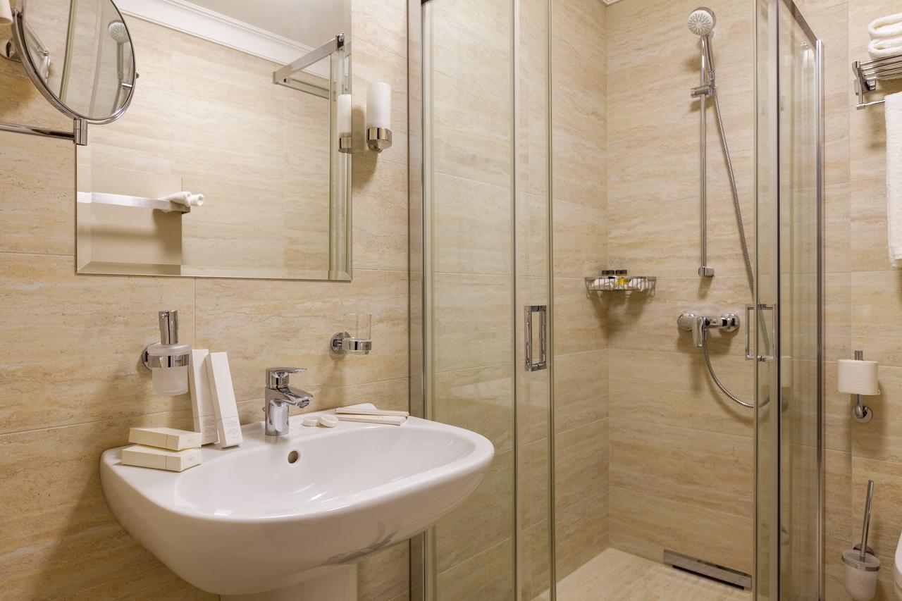 Crystal Hotel Kiev Bagian luar foto