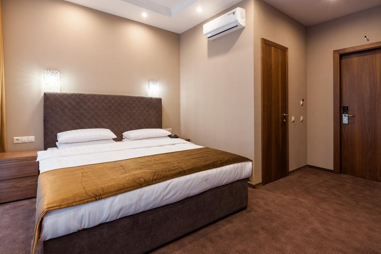 Crystal Hotel Kiev Bagian luar foto