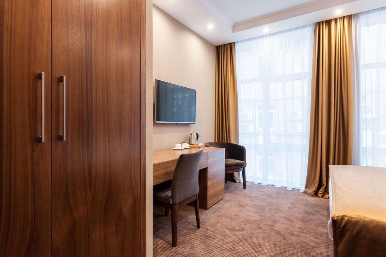 Crystal Hotel Kiev Bagian luar foto