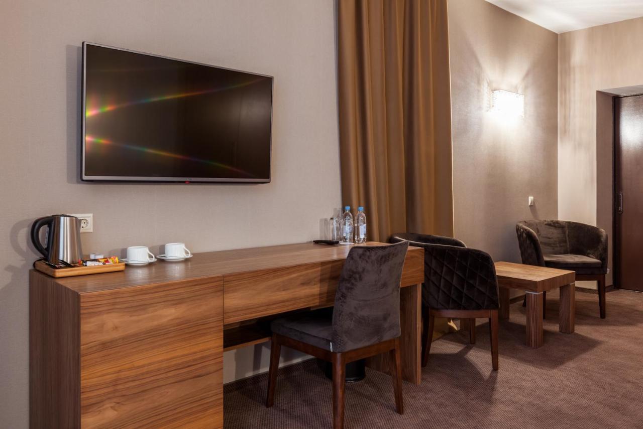 Crystal Hotel Kiev Bagian luar foto