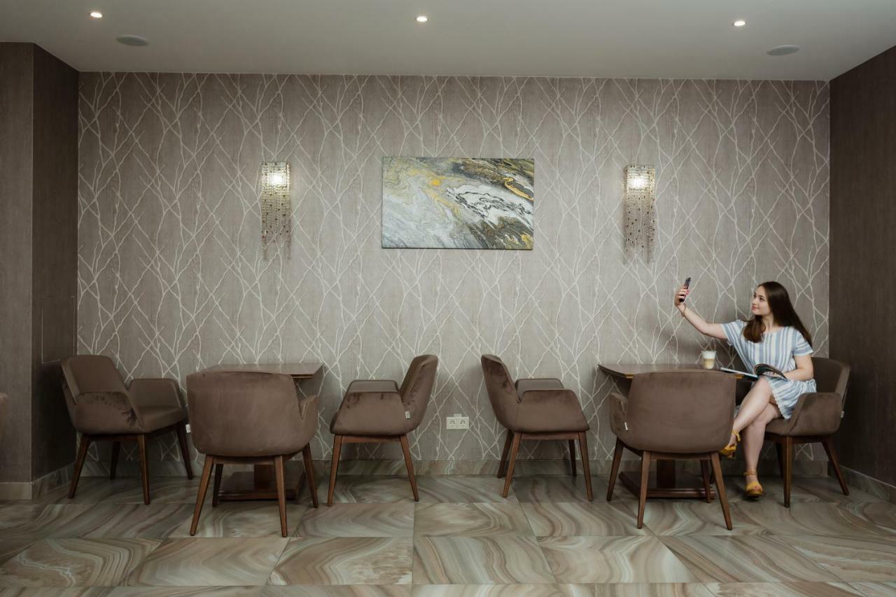 Crystal Hotel Kiev Bagian luar foto
